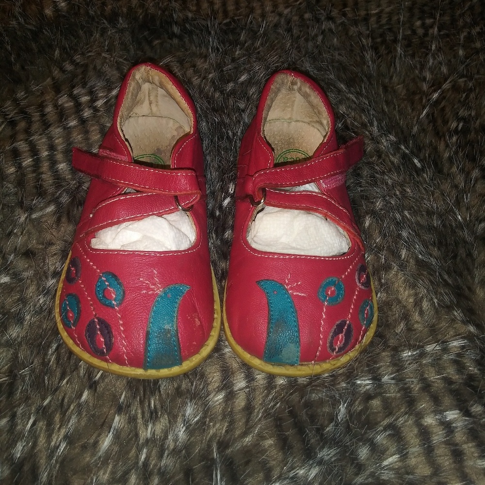HTF Tricolor Livie & Luca Peacocks sz 7